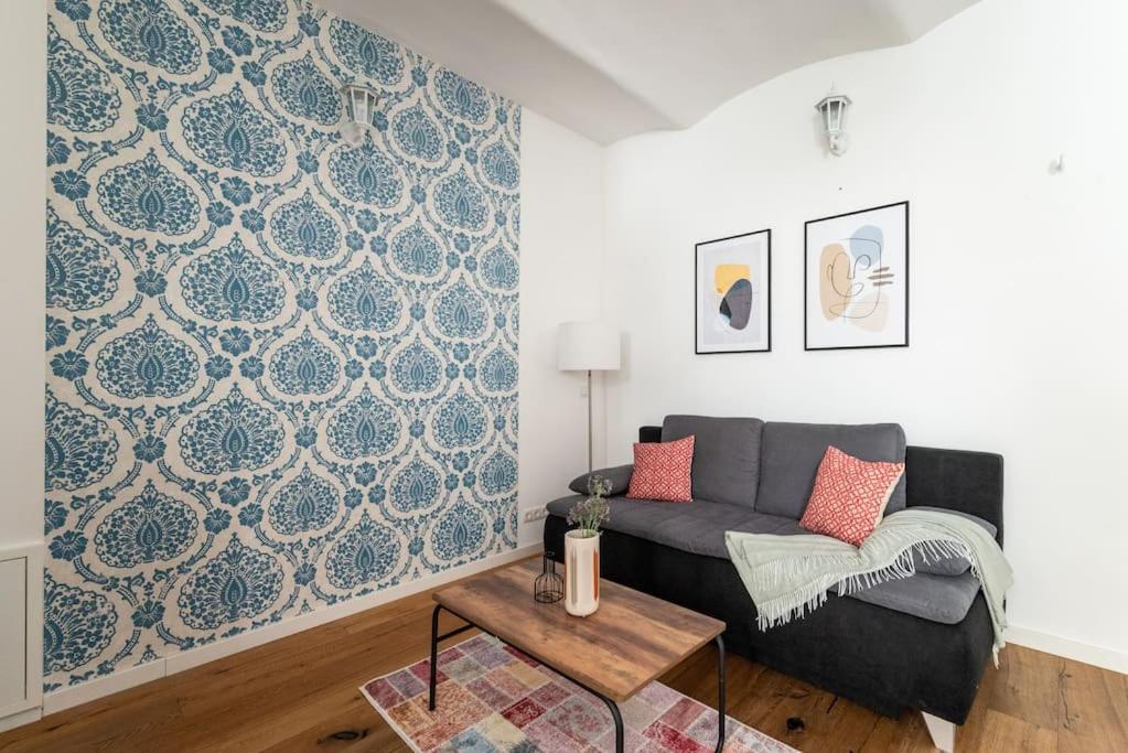 Ferienwohnung Cozy 1Br Duplex Near Center By Hm Wien Exterior foto